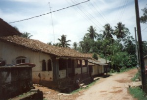 Die Häuser in Beruwela sehen sehr primitiv aus