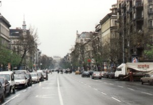 mitten auf einer Straße in Budapest